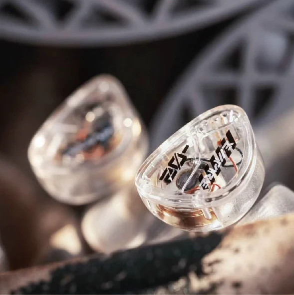 HE Cai Wenji 10mm Single Dynamic Driver In-Ear Monitors - Image 2