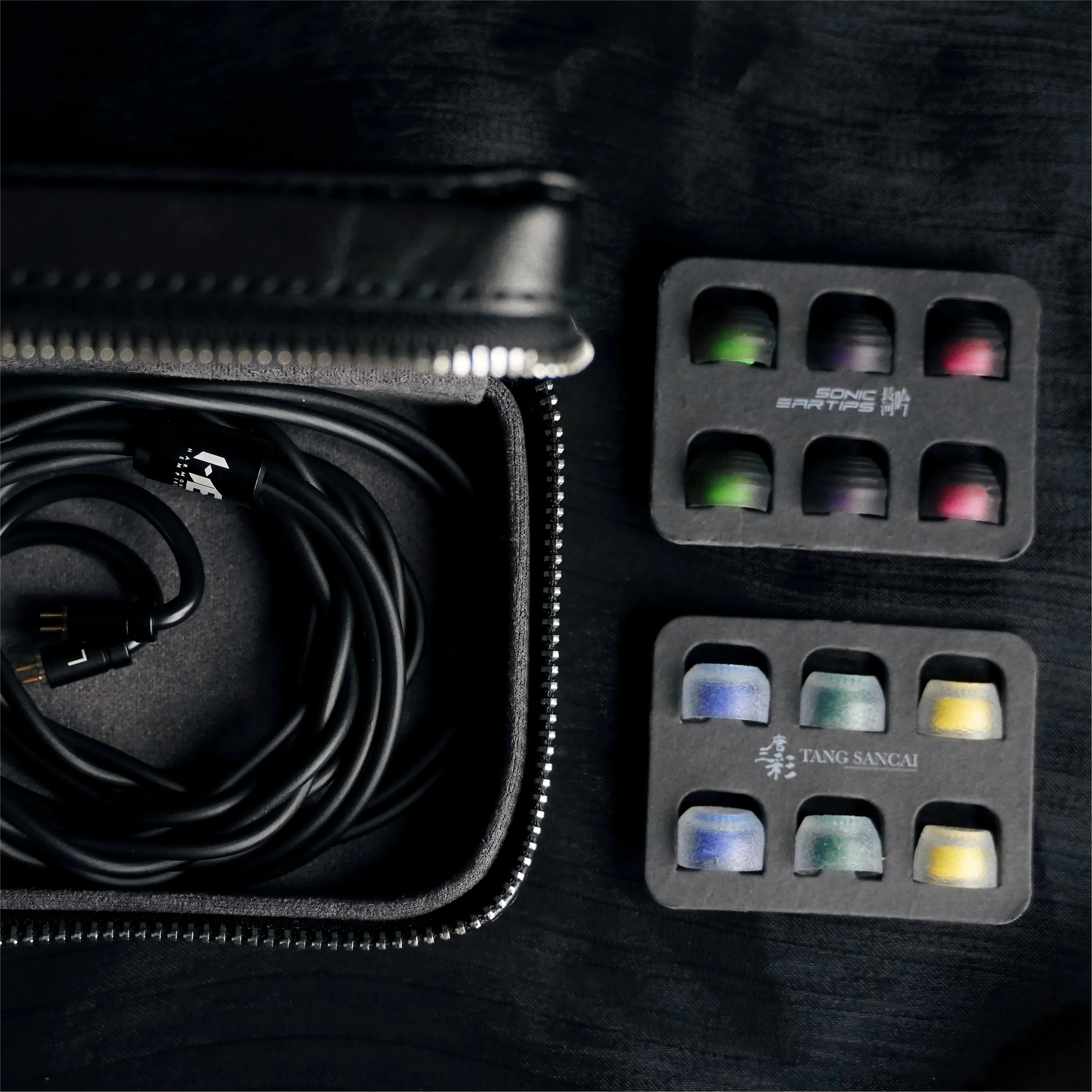 HE Zhang Liao 1 Dynamic driver 2 balance armature 1 Planar In-ear Monitor - Image 7